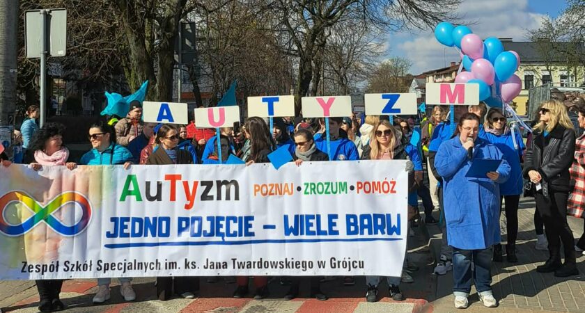 MARSZ Z OKAZJI ŚWIATOWEGO DNIA AUTYZMU